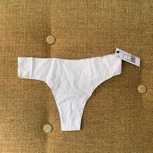 Intimissimi cheeky thong